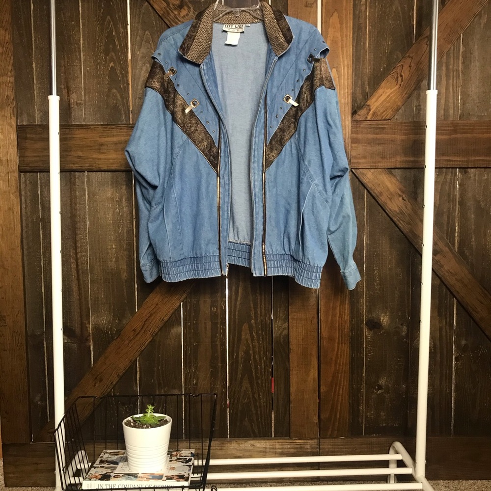 City Girl Sport Vintage Detailed Bomber Jacket L